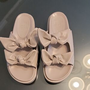 ShuShop Double Bow Slide Sandals in Blush